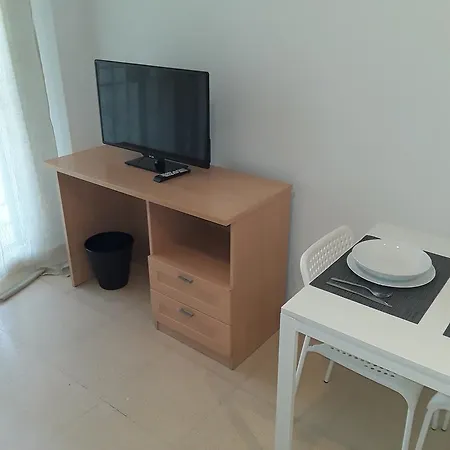 Fan Flat